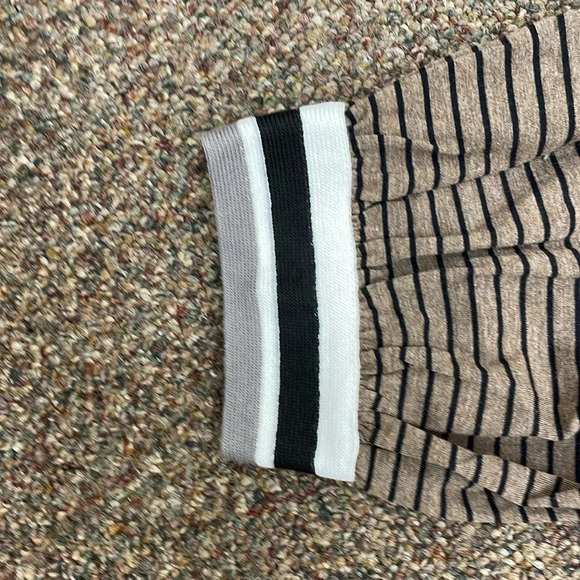 Doe & Rae button down top - Picture 3 of 4